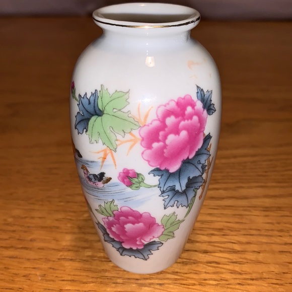 Accents Vintage Chinese Small Vase Poshmark